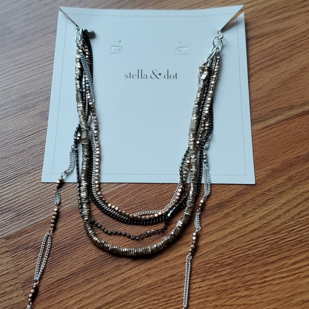 Stella & Dot Logan Layered Necklace